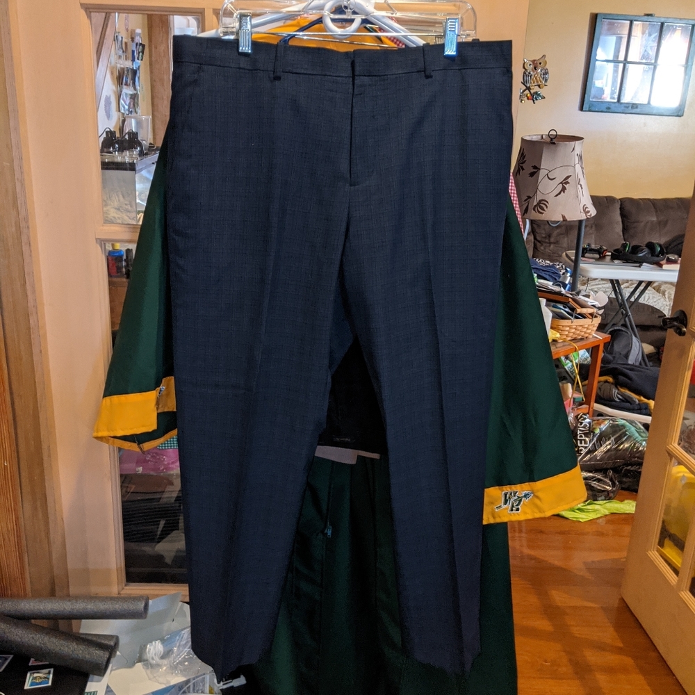 EUC Perry Ellis dress pants slim fit 38x28